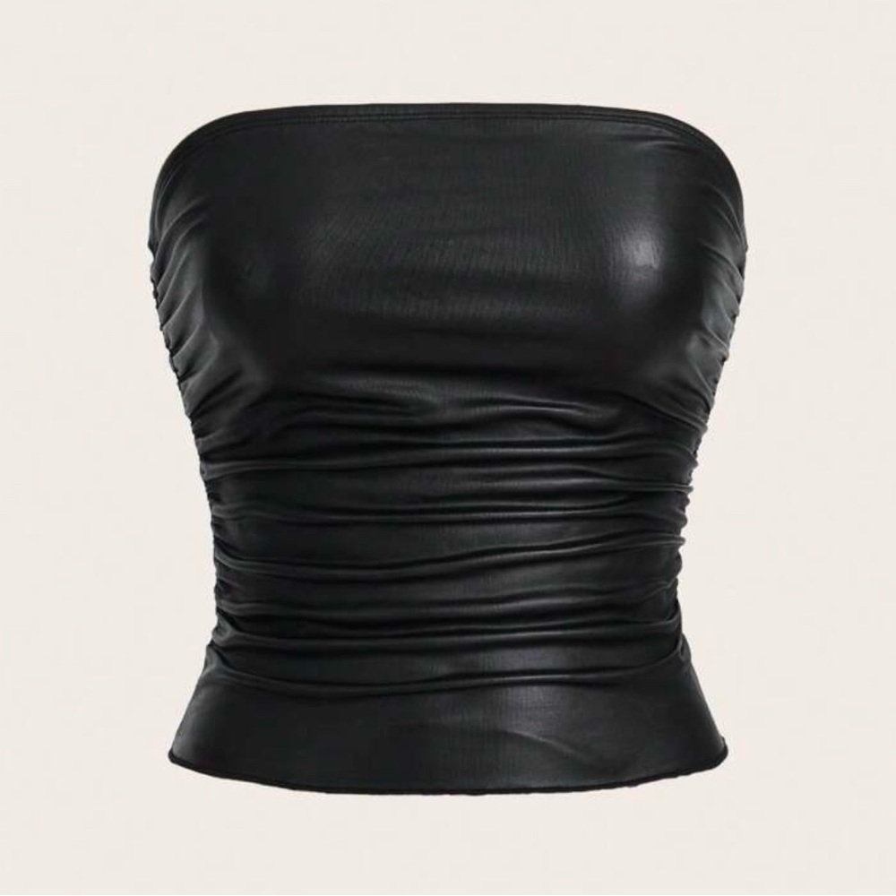 Black Strapless Ruched Top